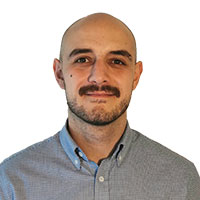 Contactez Alexandre maintenant, c'est le spécialiste de l'export Toyota 