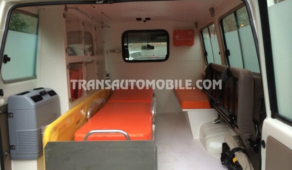 Toyota land cruiser 78 metal top hzj 78 4.2l diesel ambulance pack + blanco