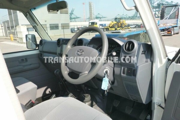 Toyota land cruiser 79 pick-up hzj 79 double cabin 4.2l diesel rhd d/cab