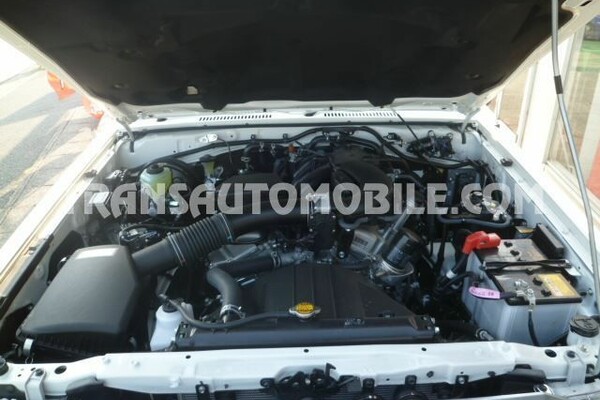 Toyota land cruiser 76 station wagon v6 grj 76 4.0l essence rhd