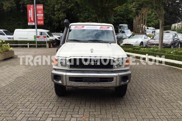 Toyota land cruiser 79 pick-up hzj 79 double cabin stretched/allongee 4.2l diesel
