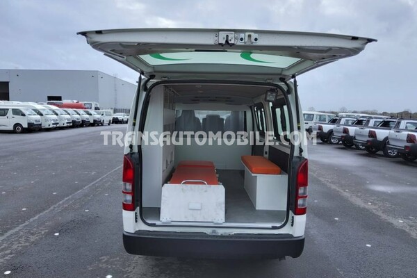 Toyota hiace standard roof  2.5l diesel ambulance