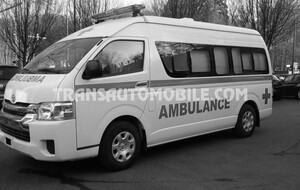 Anuncio de Minibus y bus Toyota Hiace HIGH ROOF / TOIT HAUT ref: 2381 - 55 000 USD , vehículo disponible para exportación a África – Entrega rápida y precios competitivos.