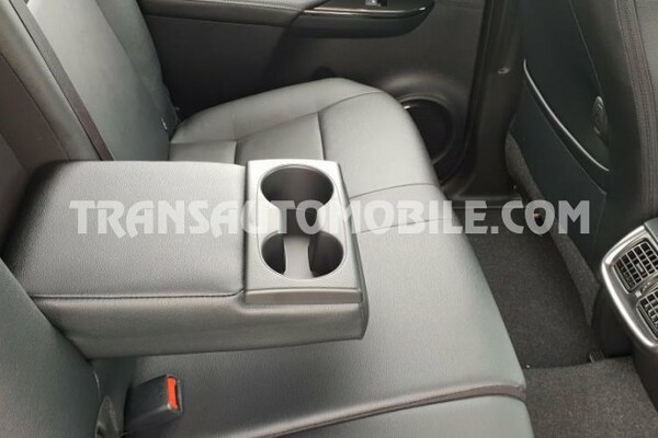 Toyota hilux / revo pick-up double cabin 4.0l essence automatique rhd full option