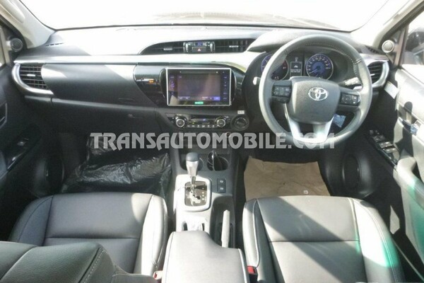 Toyota hilux / revo pick-up double cabin 4.0l essence automatique rhd full option