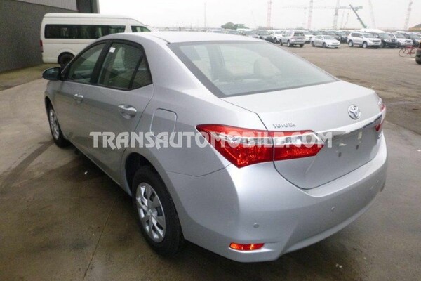 Toyota corolla sedan-pwr 1.6l essence automatique xli gris claro 