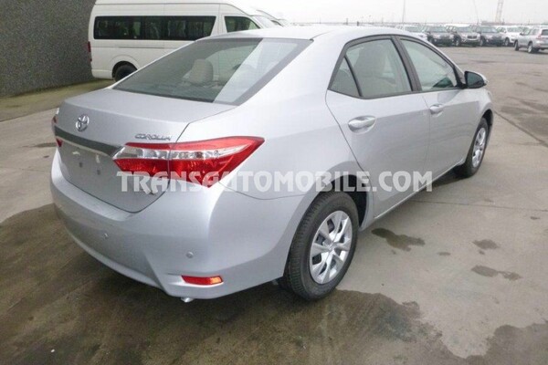 Toyota corolla sedan-pwr 1.6l essence automatique xli gris clair - silver