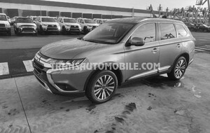 Anuncio de 4x4 Mitsubishi outlander 4wd ref: 2573 - 29 950 EUR , vehículo disponible para exportación a África – Entrega rápida y precios competitivos.