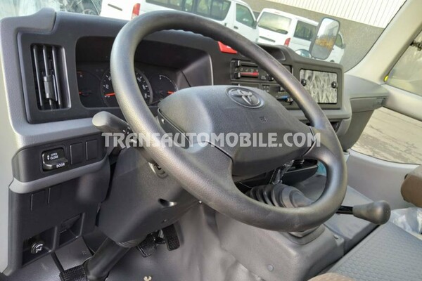Toyota coaster 23 seats 4.2l diesel