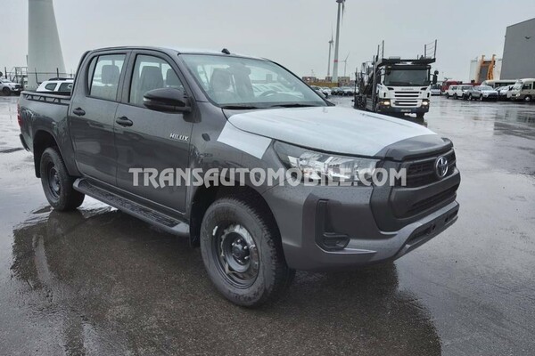 Toyota hilux / revo pick-up double cabin medium 2.4l turbo diesel