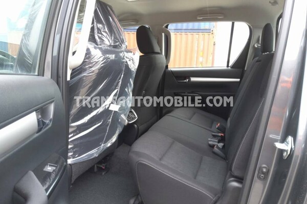 Toyota hilux / revo pick-up double cabin luxe 2.4l turbo diesel automatique auto