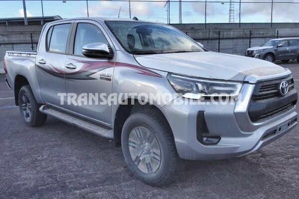 Toyota hilux / revo pick-up double cabin super luxe 2.4l turbo diesel blanc
