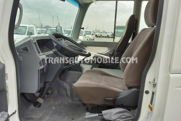 Toyota coaster 23 seats 4.2l diesel 3 points seatbelts / ceintures 3 points 
