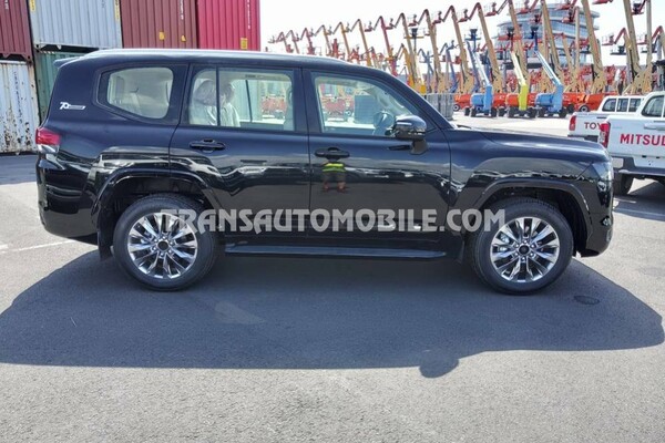 Toyota land cruiser 300 v6  gxr-8 7 seaters / places  70th anniversary 3.3l turbo diesel automatique black