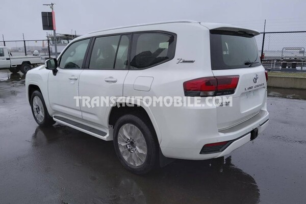 Toyota land cruiser 300 v6  gxr-8 7 seaters / places  70th anniversary 3.3l turbo diesel automatique blanco perla