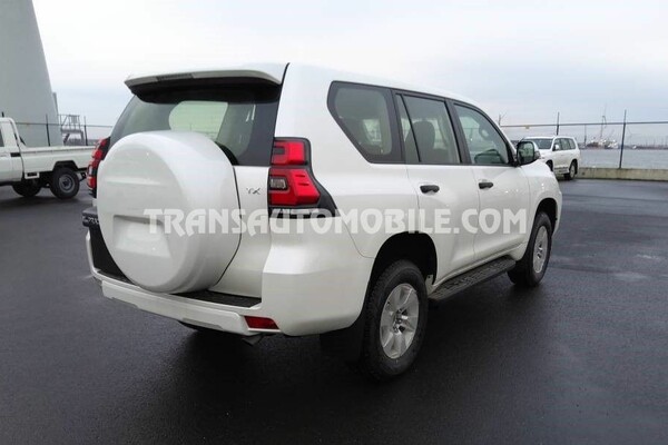 Toyota land cruiser prado 150 tx-safari 2.8l turbo diesel automatique white pearl