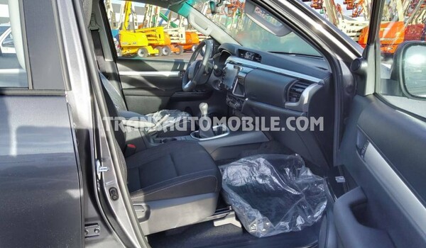 Toyota hilux / revo pick-up double cabin luxe 2.4l turbo diesel e deck 2022 blanco perla