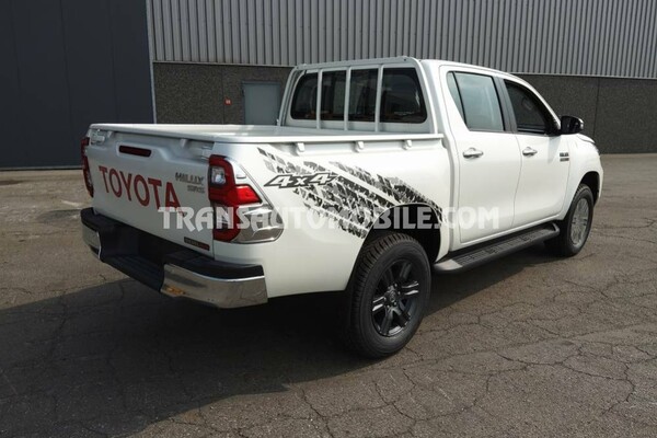 Toyota hilux / revo pick-up double cabin luxe 2.4l turbo diesel automatique