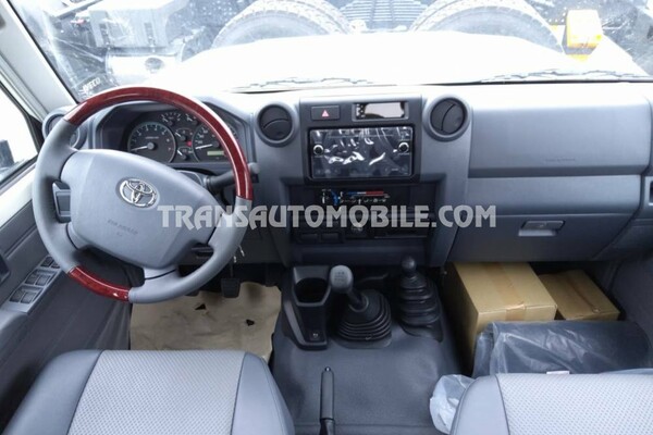 Toyota land cruiser 79 pick-up grj double cabin 4.0l essence pwr