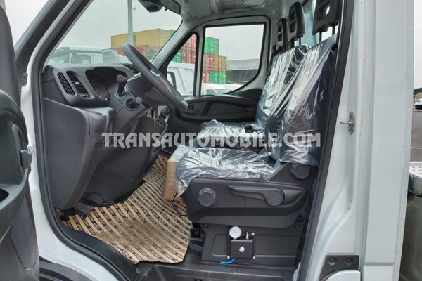 Iveco daily 35c15-3750 dépanneuse 3.0l turbo diesel camion light