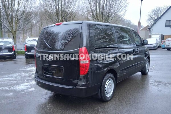 Hyundai h1 minibus 12 places glx 2.5l turbo diesel 2020 negro