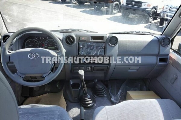 Toyota land cruiser 76 station wagon safari 4.2l diesel