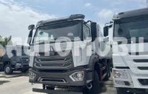 Listing for Trucks Shacman F3000 Dumper Truck MT ref: 3396 - 65 000 USD , vehicle available for export to Africa – Fast delivery and competitive pricing.