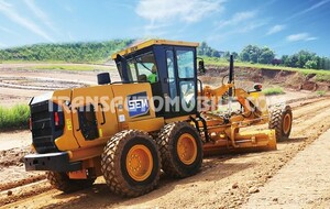 Anuncio de Ingeniería civil y carreteras SEM 922F MOTOR GRADER 220HP ref: 3447 - 109 500 USD , vehículo disponible para exportación a África – Entrega rápida y precios competitivos.