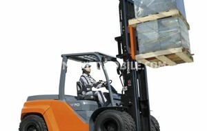 Listing for Construction and engineering equipment Toyota 8FD35N TRIPLEX 3.5 T ref: 3478 - 49 000 USD , vehicle available for export to Africa – Fast delivery and competitive pricing.