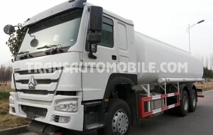 Listing for Trucks Sinotruk 6×4 Fuel Tank Truck 20.000L 336 HP ref: 3487 - 68 500 USD , vehicle available for export to Africa – Fast delivery and competitive pricing.