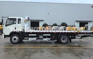 Listing for Trucks Sinotruk light cargo wrecker tow ref: 3589 - Price on request , vehicle available for export to Africa – Fast delivery and competitive pricing.