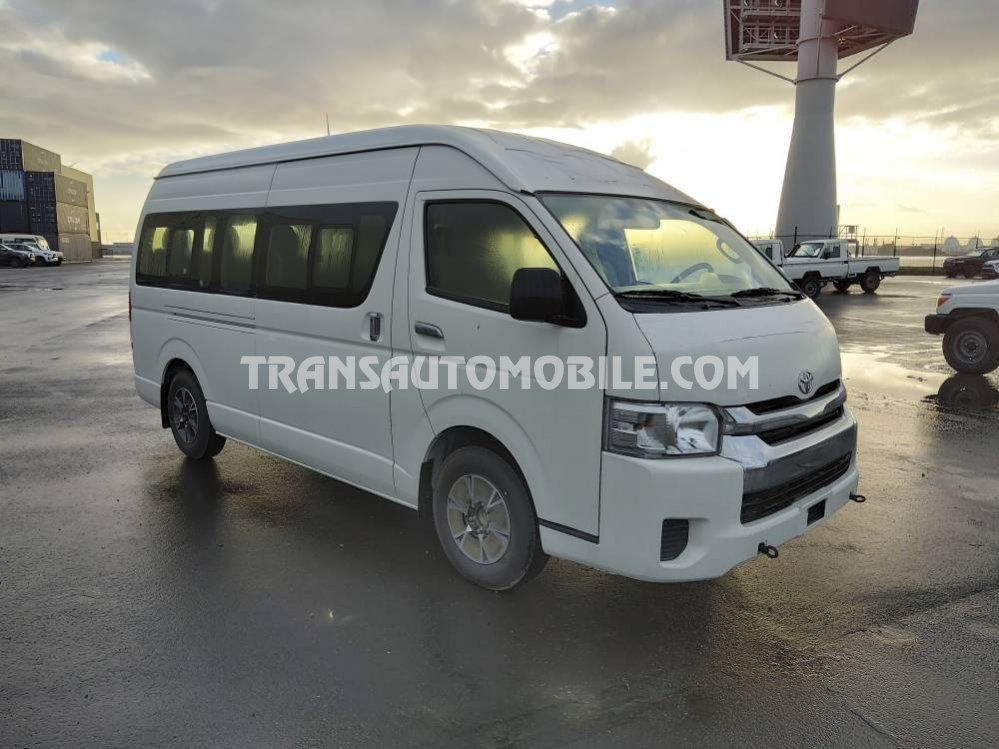 Toyota hiace HIGH ROOF / TOIT HAUT Livraison / Exportation