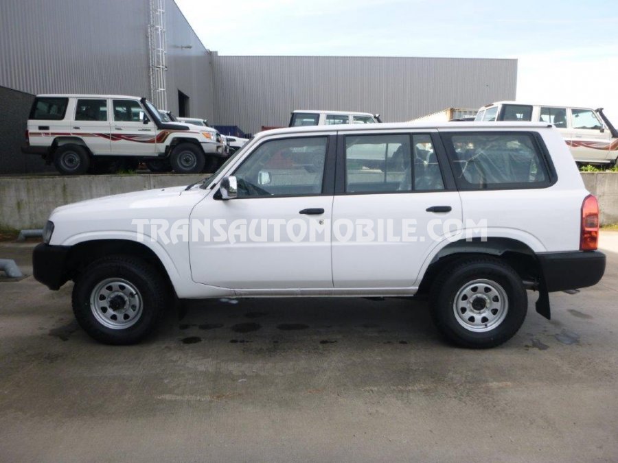 Nissan Patrol Y61 4x4 Nuevo ref2214 Transauto.be