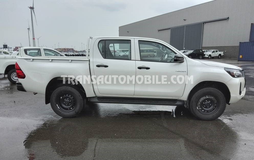 helder Uitbreiden Geruststellen Toyota Hilux / Revo Pick-up double cabin medium 2.4L Turbo Diesel Manual  Pick-up Africa Low price! en2772