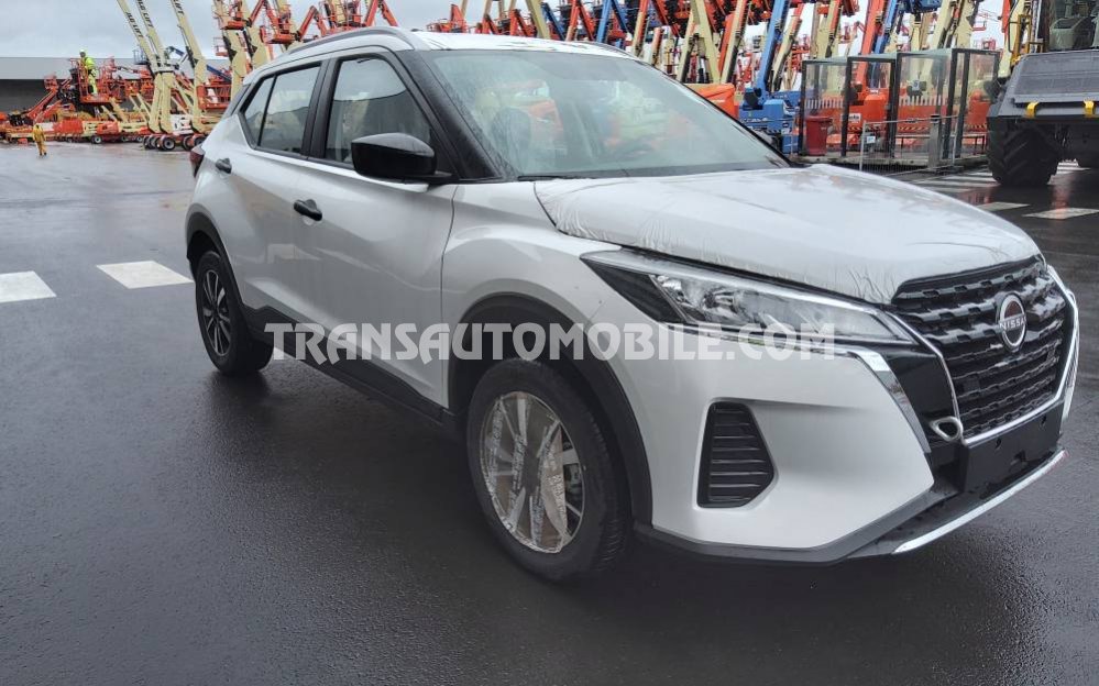 Nissan kicks Visia Livraison / Exportation