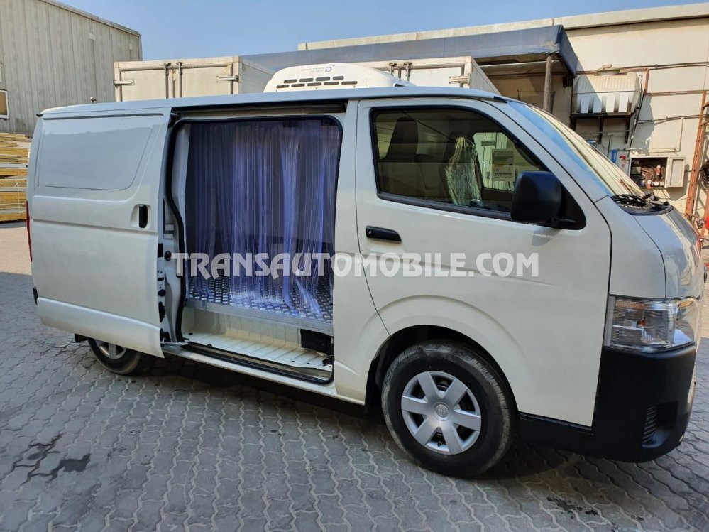 Toyota hiace STANDARD ROOF  Livraison / Exportation